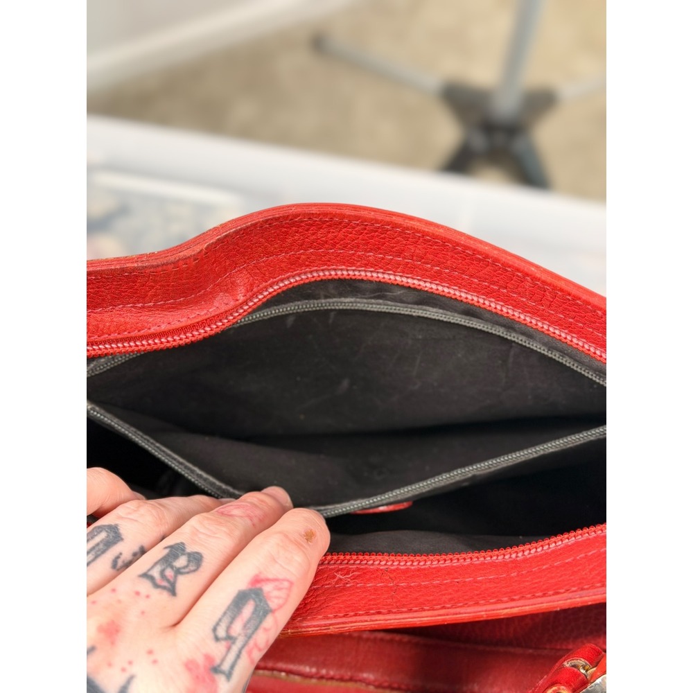 Vintage Mark Cross Italian Pebbled Red‎ Leather Bucket Shoulder Bag Logo Handbag - Picture 15 of 16